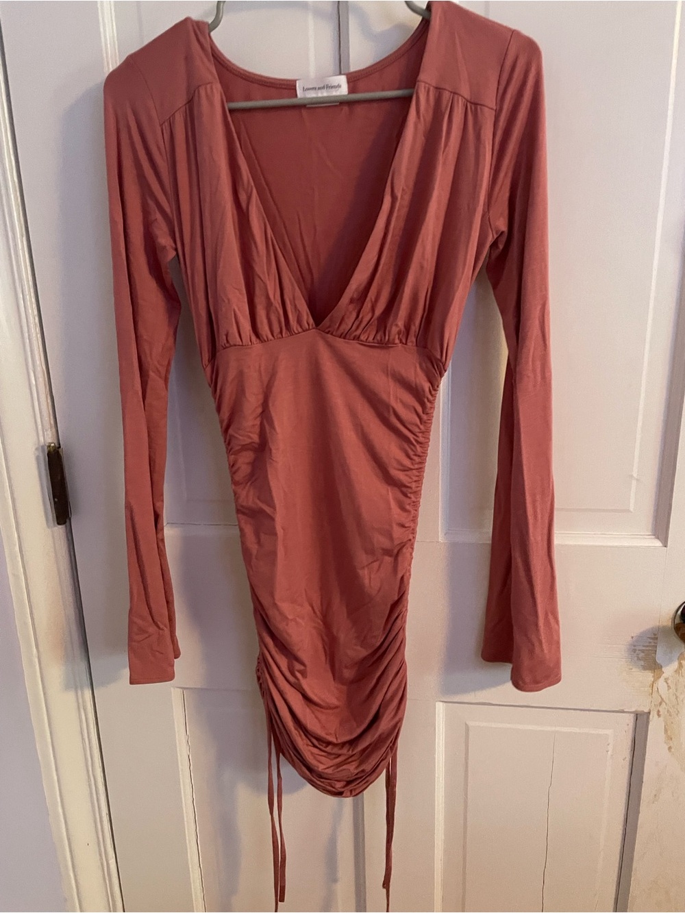 Lovers + friends Ruched V-Neck Bodycon Dress - Rose